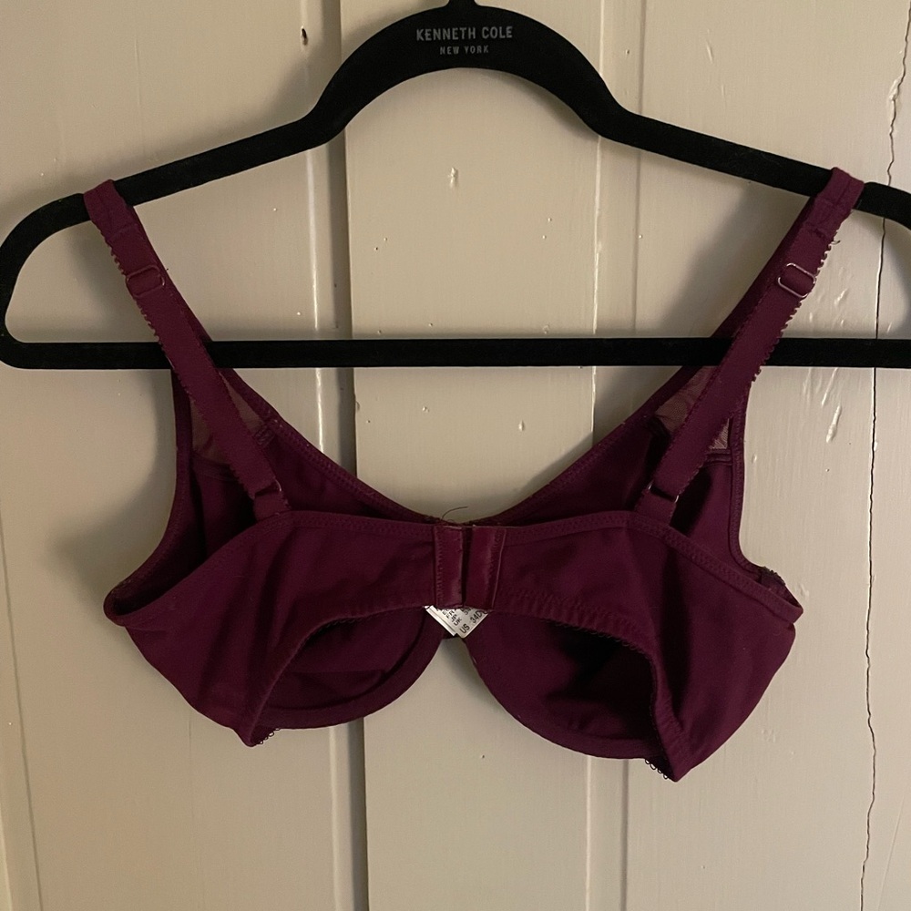 Wacoal Purple Full-Coverage Bra with Mesh Cutouts Adjustable Straps Clasp Back D - Picture 3 of 4